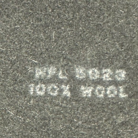 Pheasant feather trim wool pillbox hat VINTAGE 1960's 1970's - Picture 5 of 5